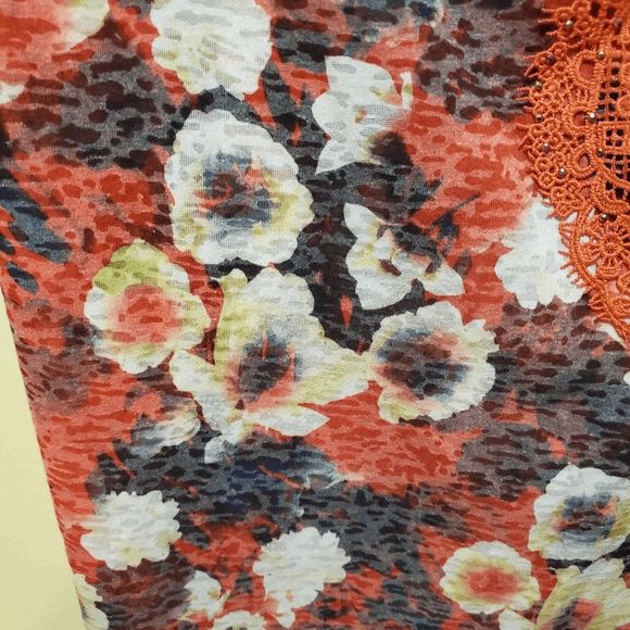 Shirt - Picture 2 of 2